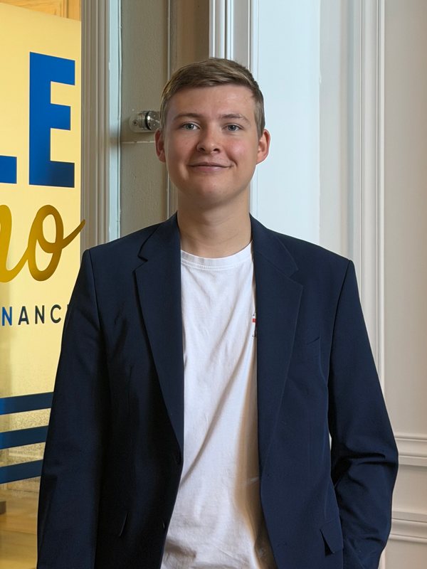 Oscar Van Meyel, Chargé de communication chez Lille Immo