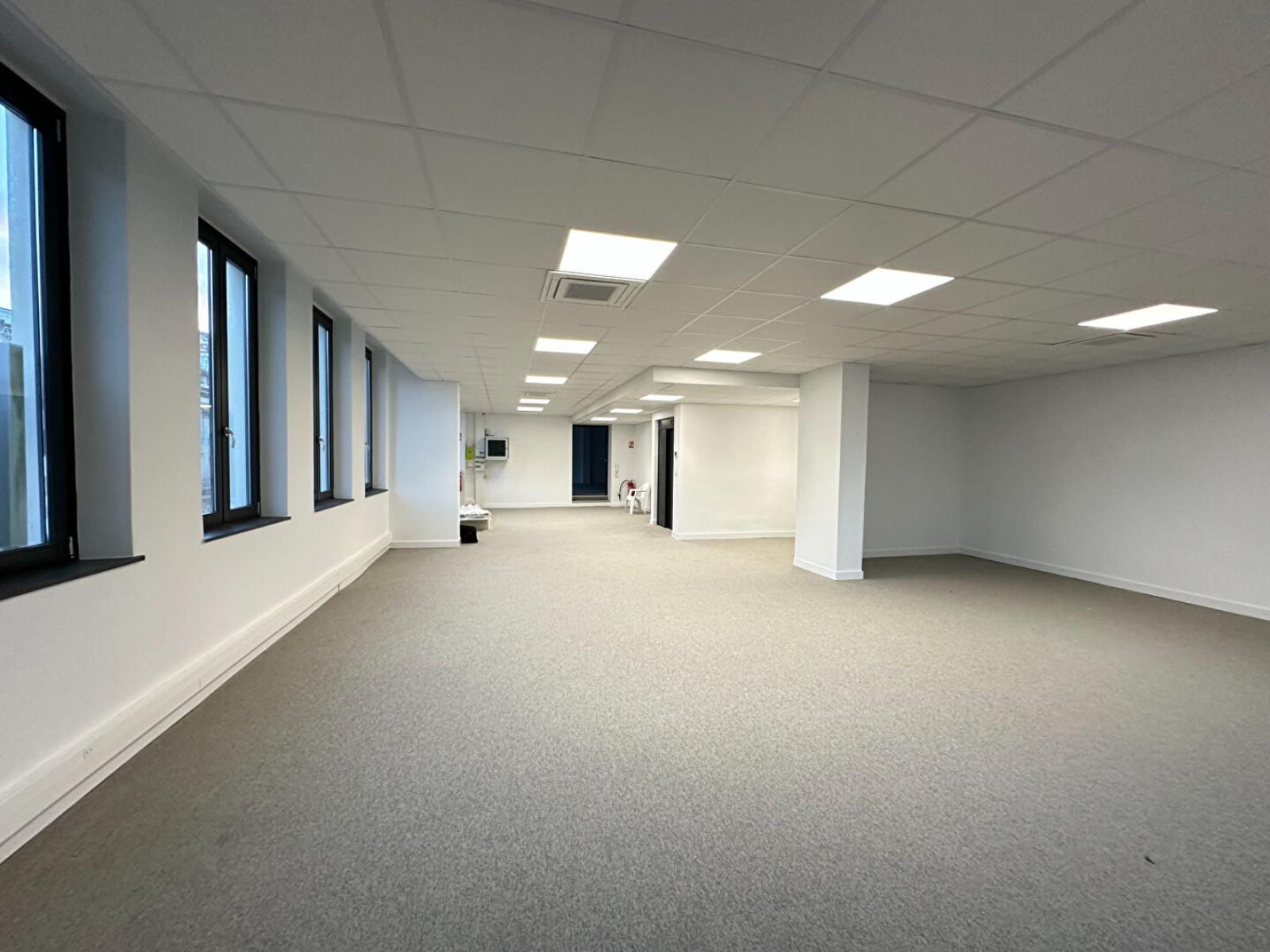 A louer Bureau a LILLE ref. 1435