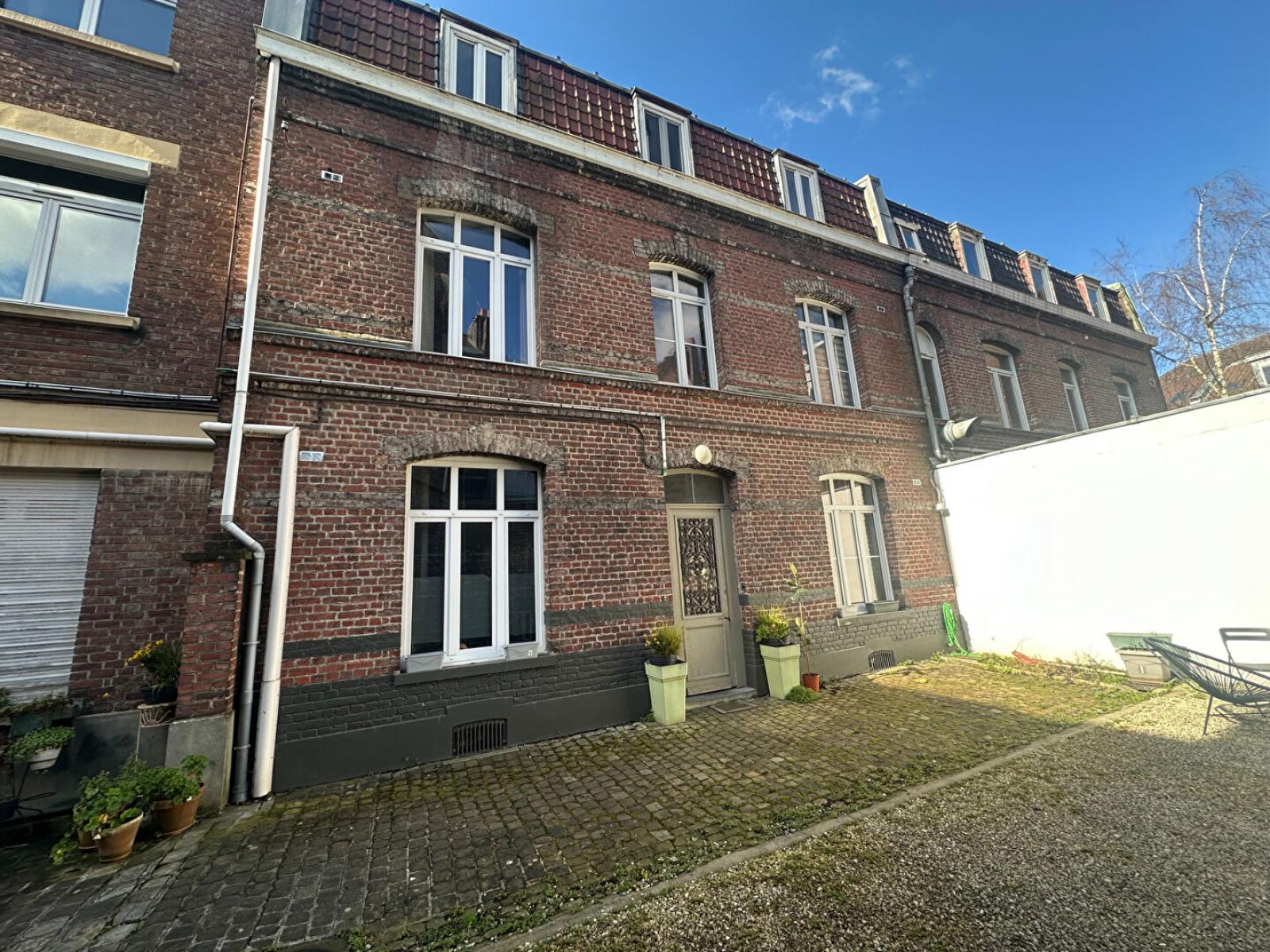 A vendre Immeuble a LILLE ref. 759