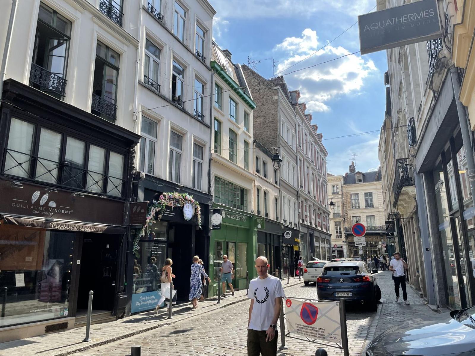 A louer Local a LILLE ref. LE7751