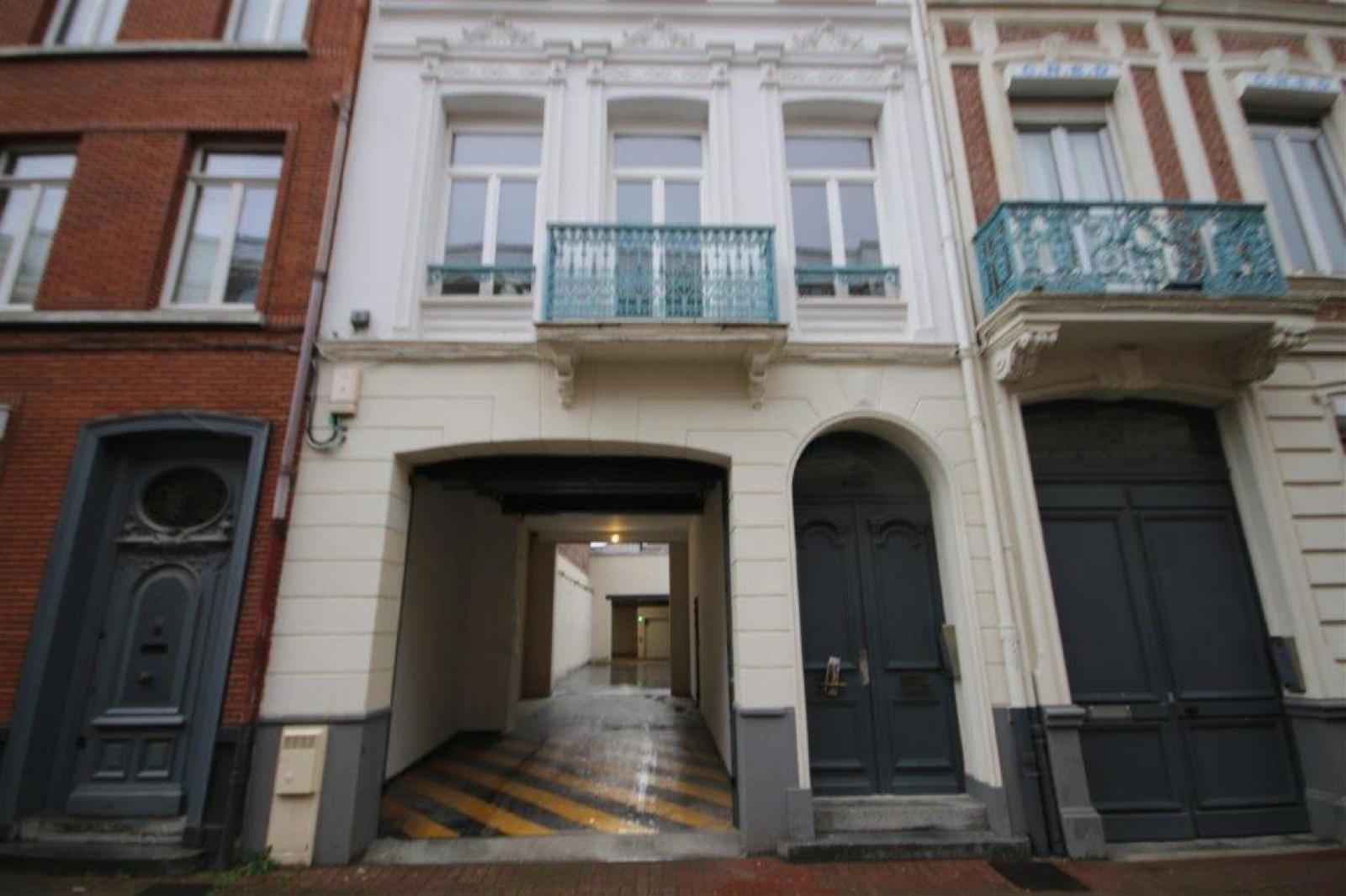 A louer Parking a LILLE ref. 00603-11