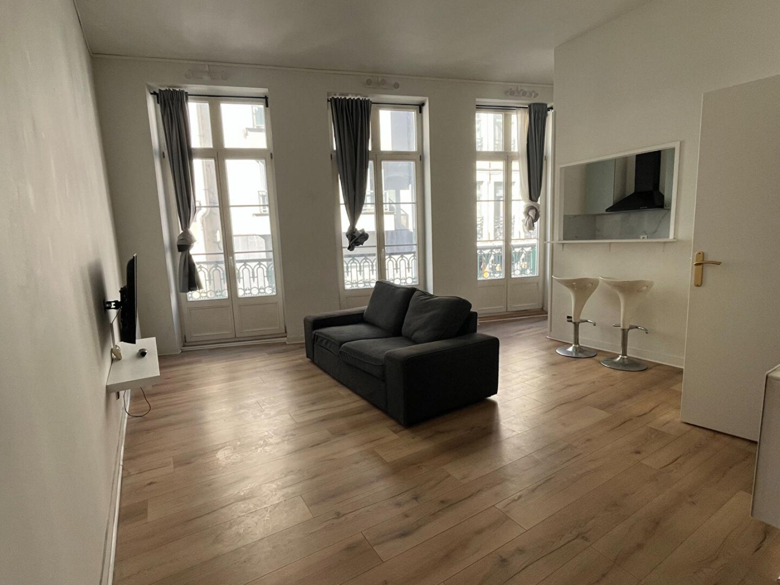 A louer T1 a LILLE ref. 1598-B16