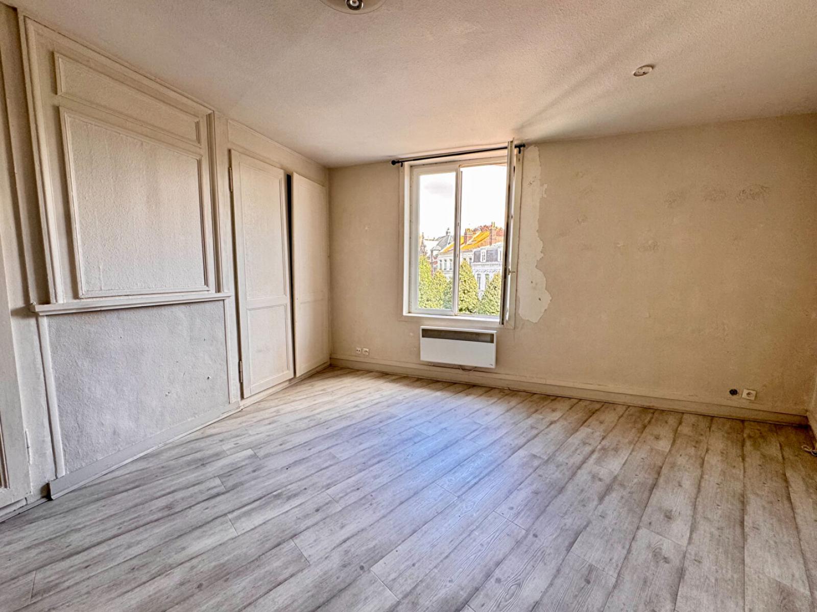 A vendre T1 a LILLE ref. 2056