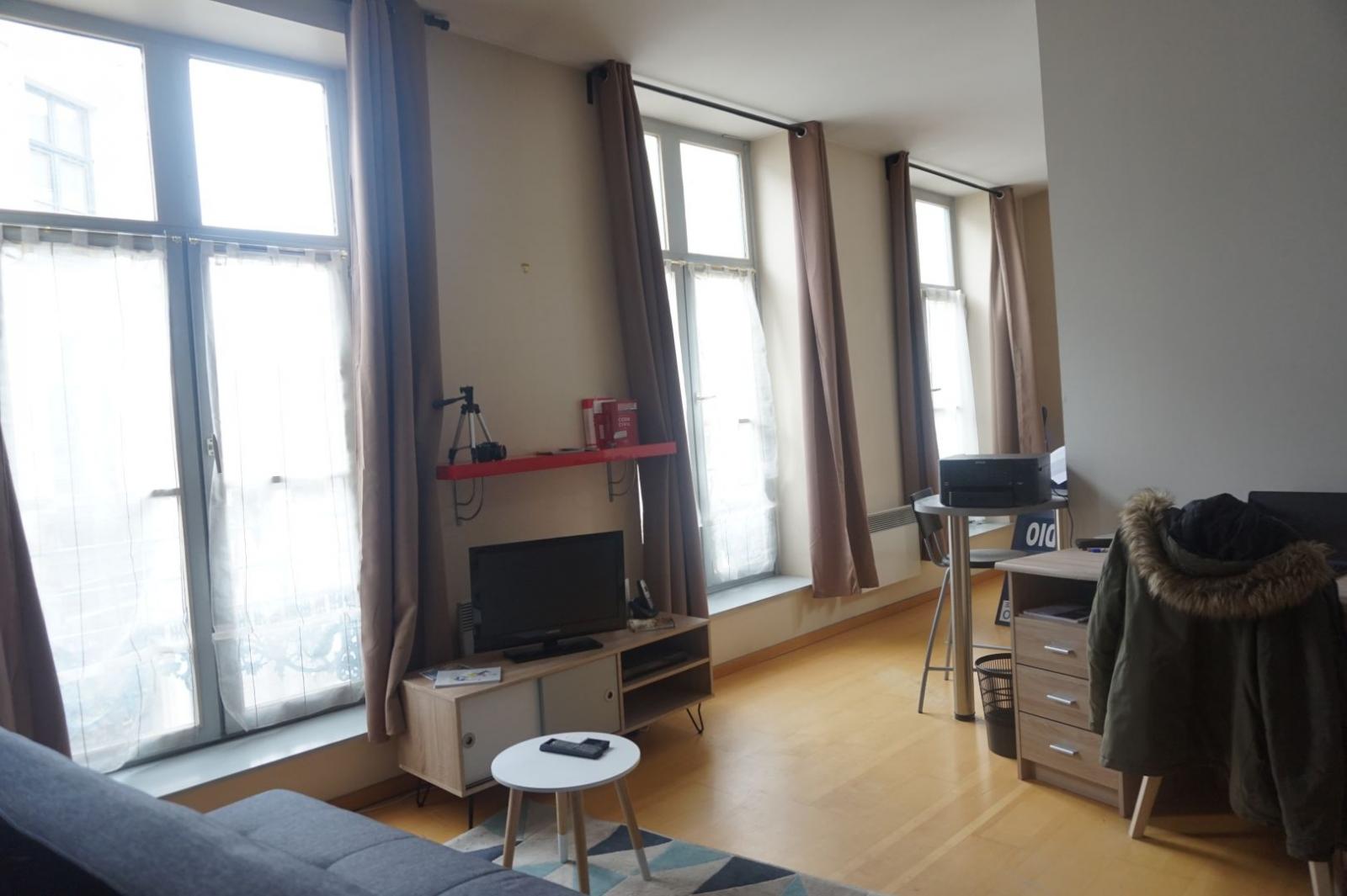 A louer T1 a LILLE ref. 5924