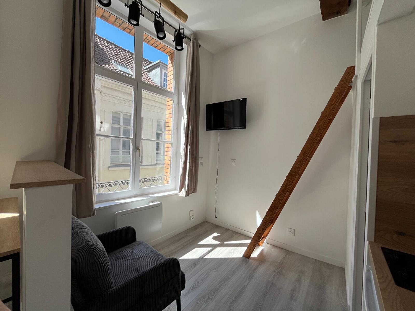 A louer T1 a Lille ref. 739-002