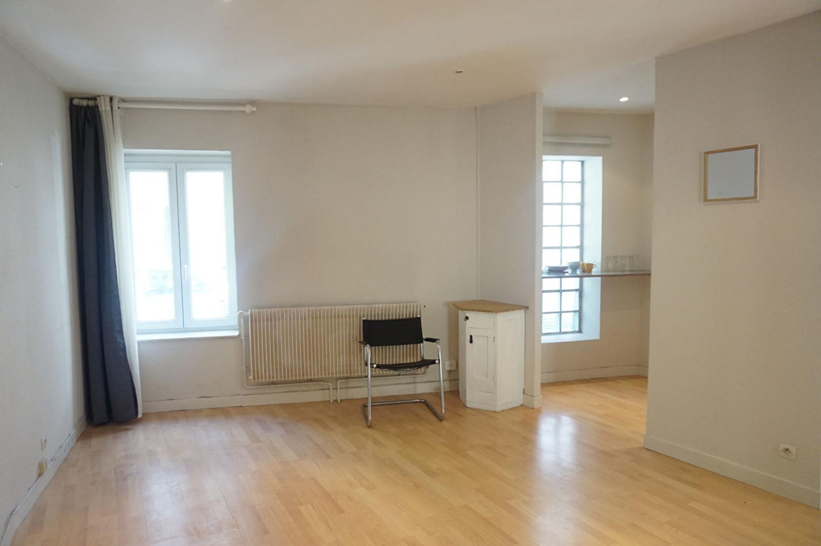 A louer T1 a LILLE ref. G142-3