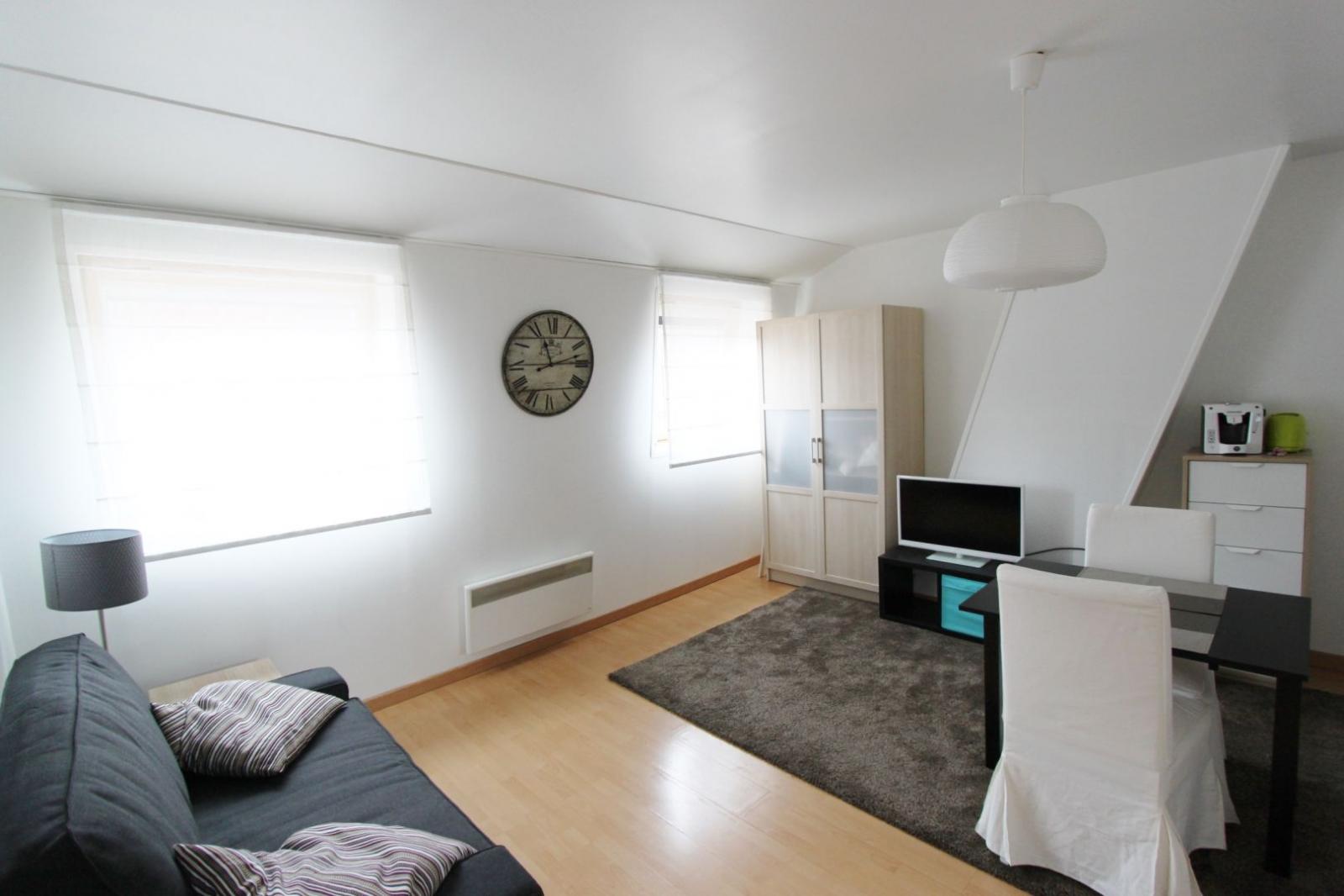 A louer T1 a LILLE ref. G379-3