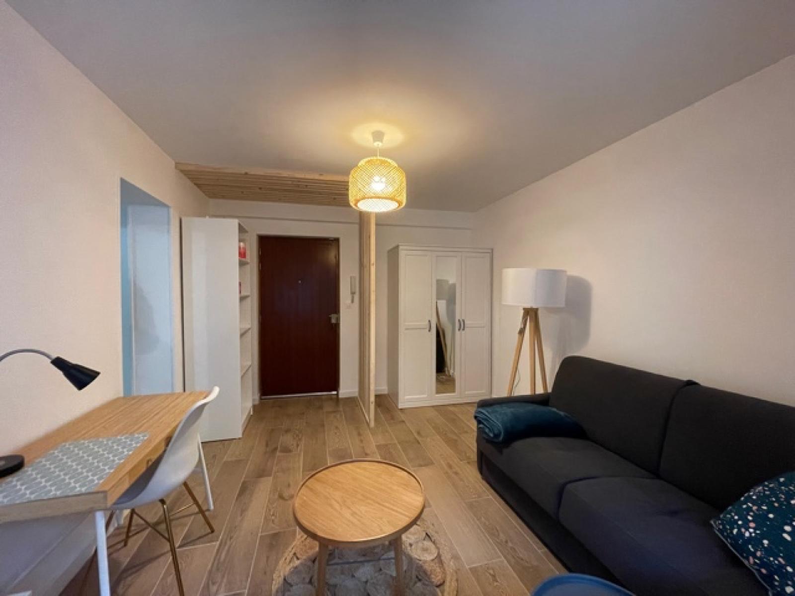 A louer T1 a LILLE ref. G38