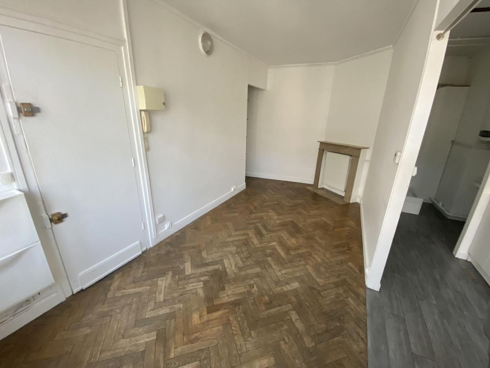 A louer T1 a LILLE ref. G557-4