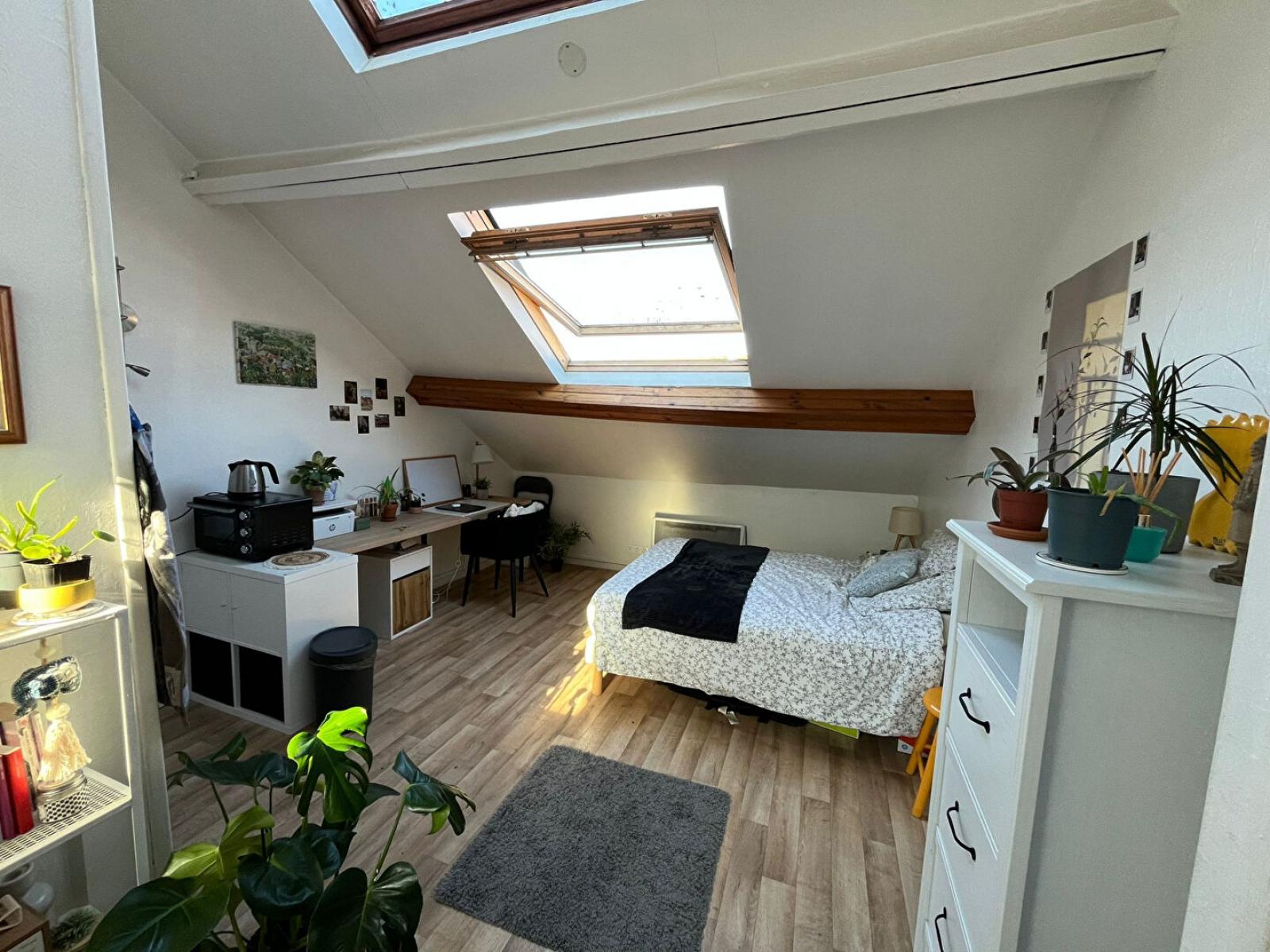 A louer T1 a LILLE ref. G668-08