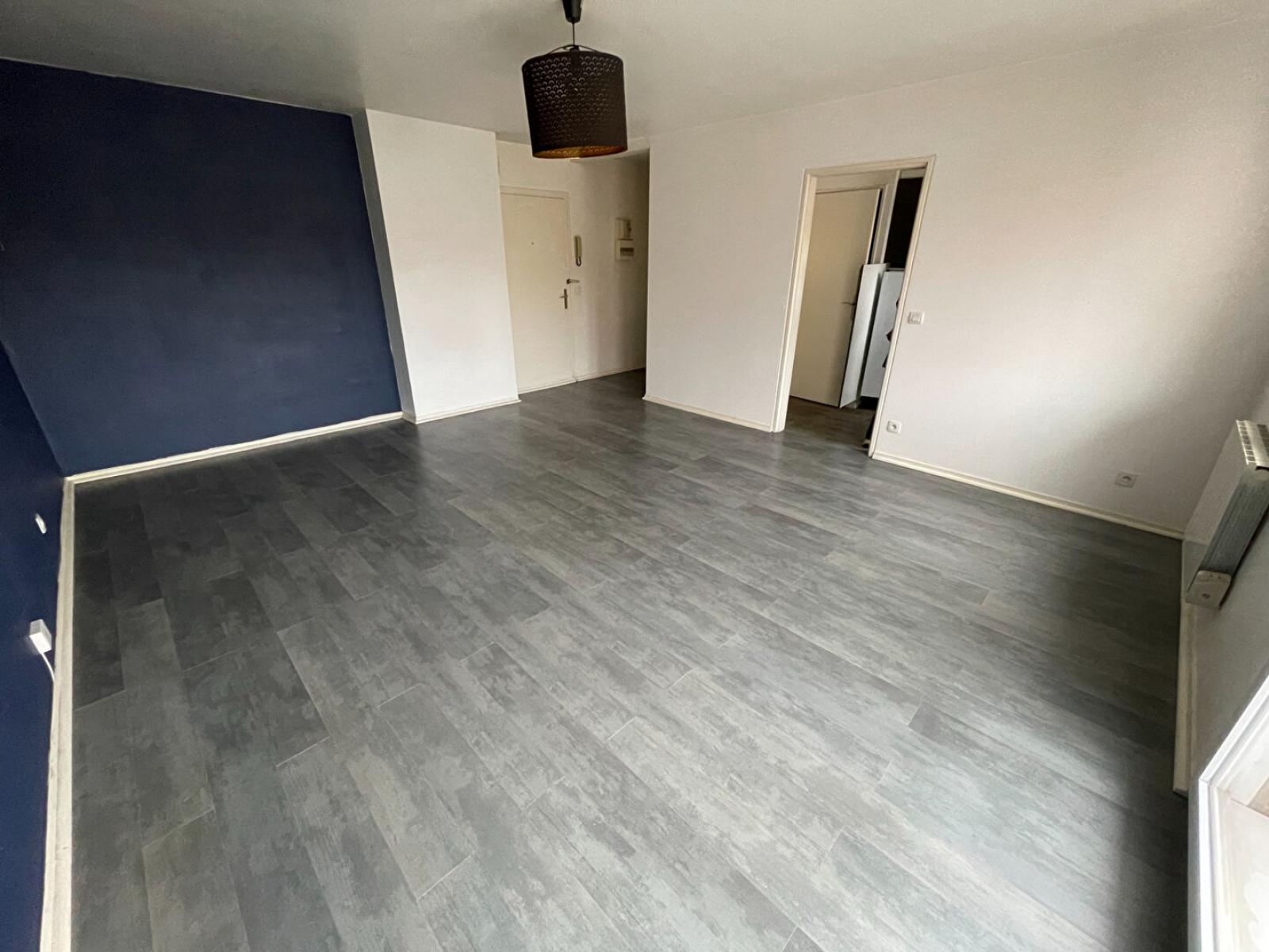 A louer T2 a LILLE ref. 1514