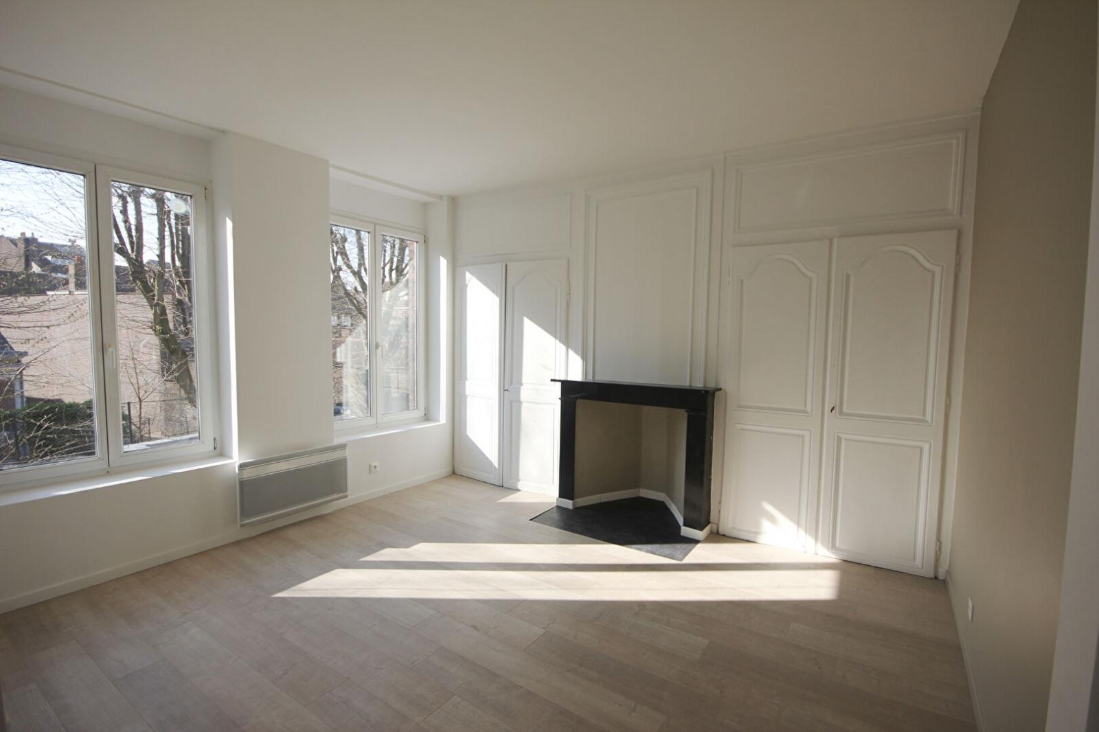 A louer T2 a LILLE ref. 1566-4