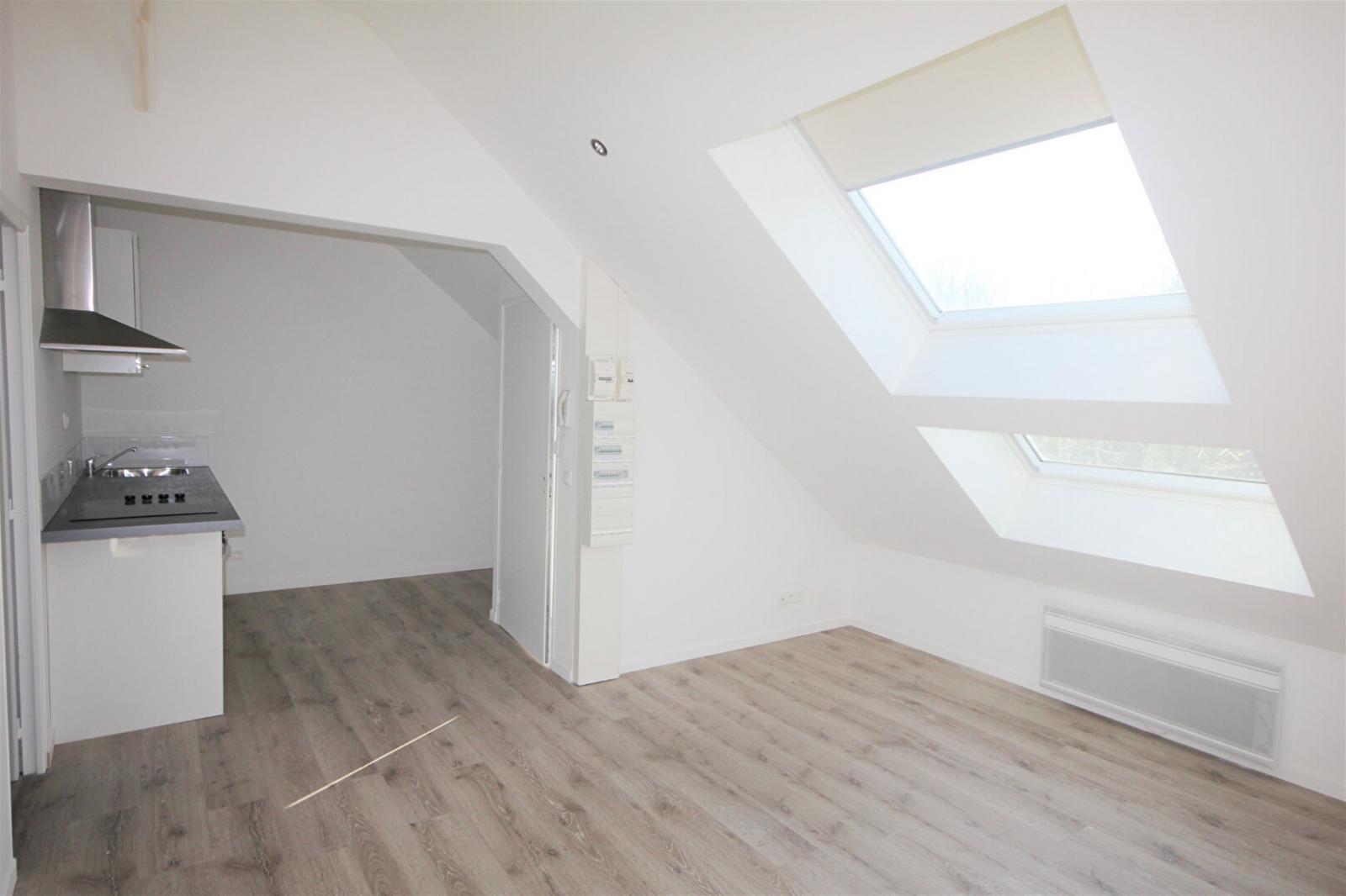 A louer T2 a LILLE ref. 1566-5