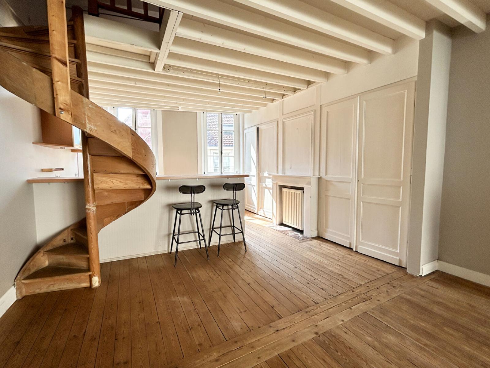 A vendre T2 a LILLE ref. 2024