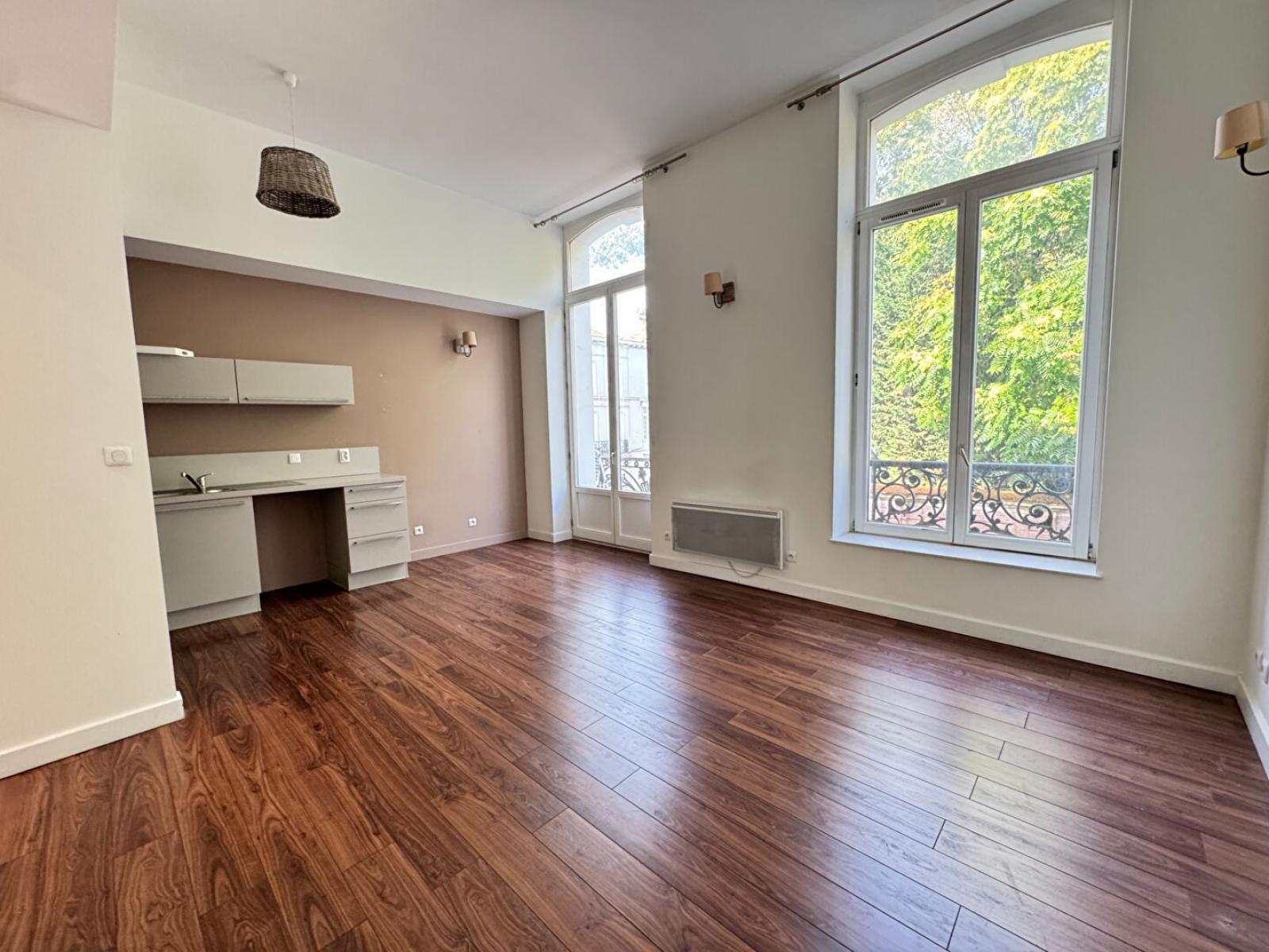 A vendre T2 a LILLE ref. 2149