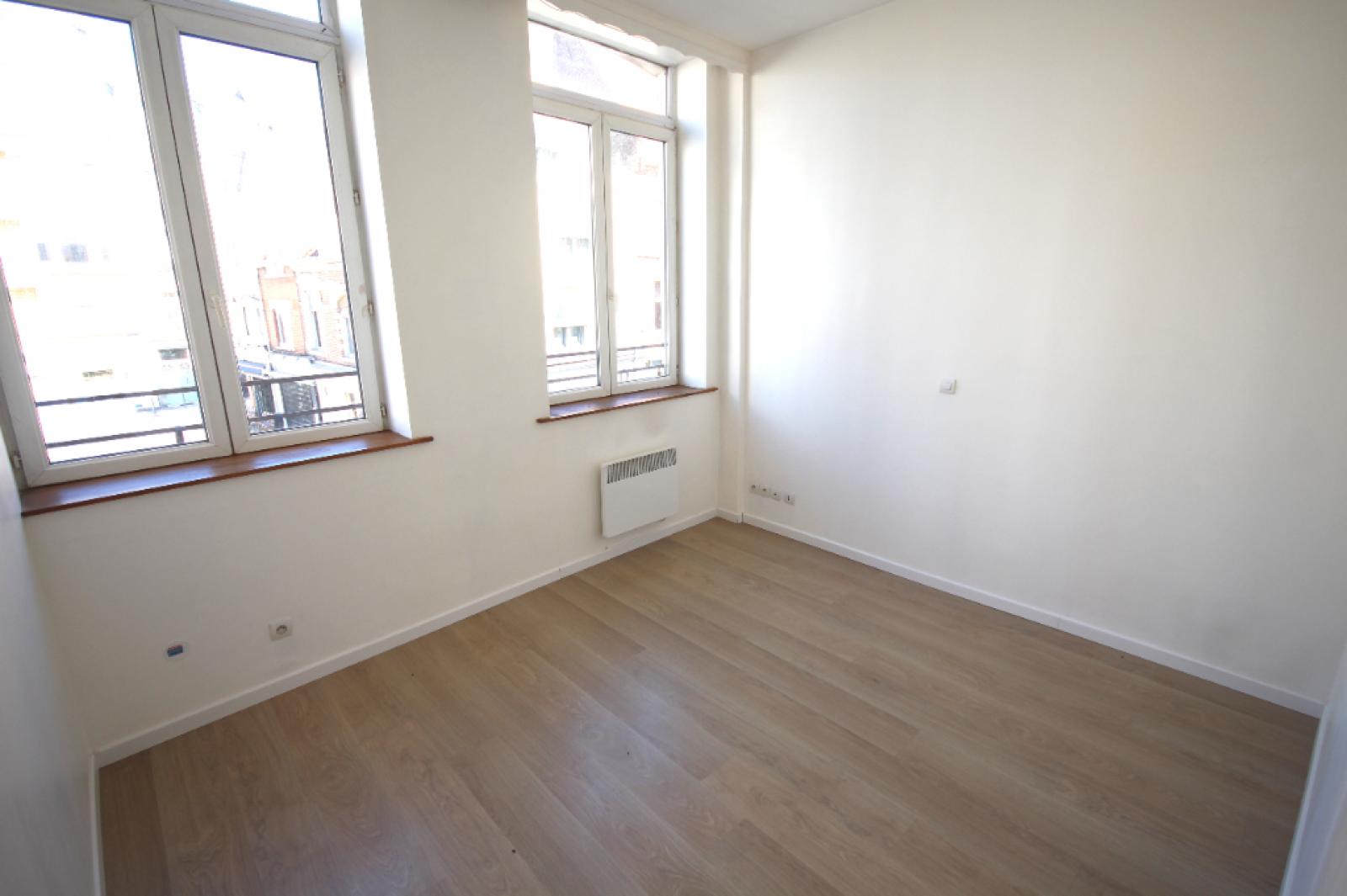 A louer T2 a LILLE ref. 269-001