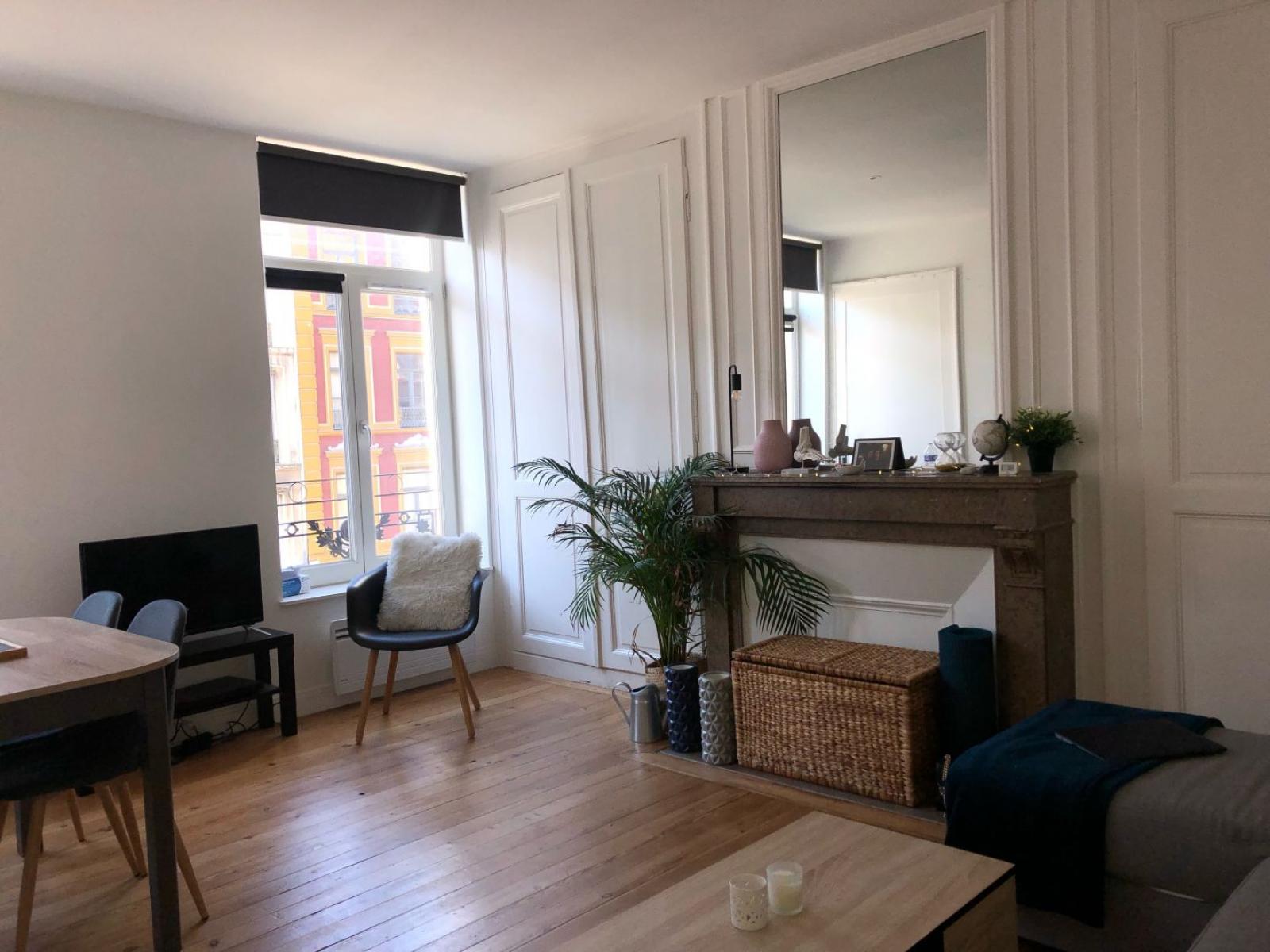 A louer T2 a LILLE ref. 5738-3