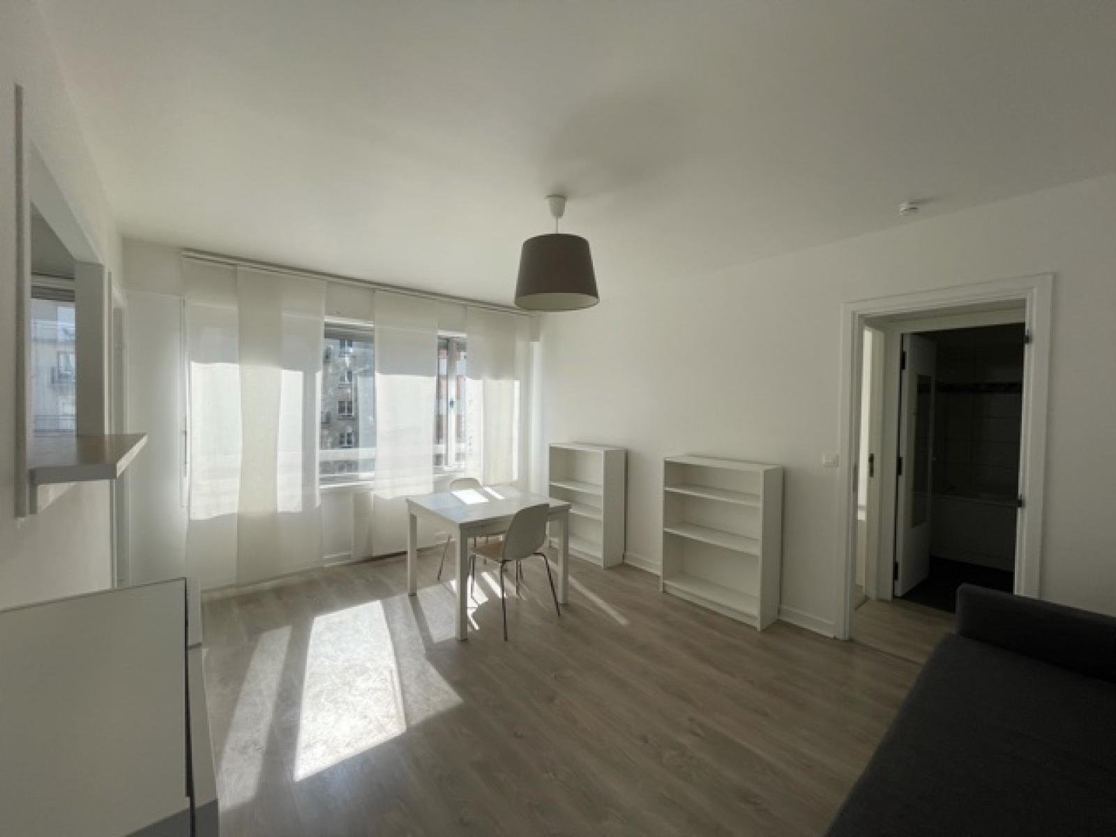 A louer T2 a LILLE ref. 6167