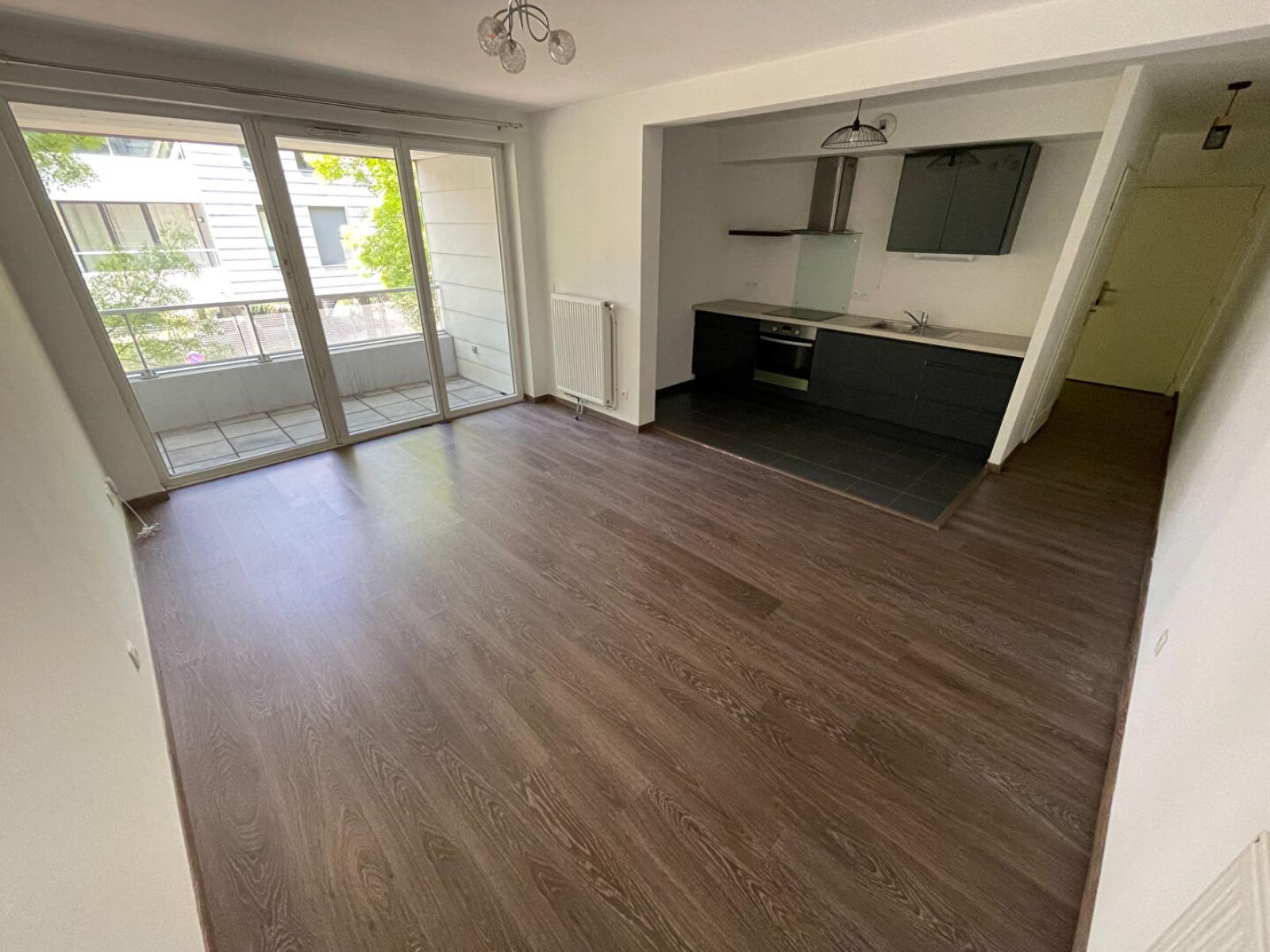 A louer T2 a LILLE ref. 6344001-00114-001