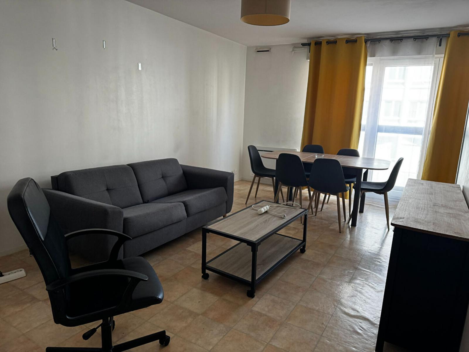 A louer T2 a LILLE ref. 653000129364-001