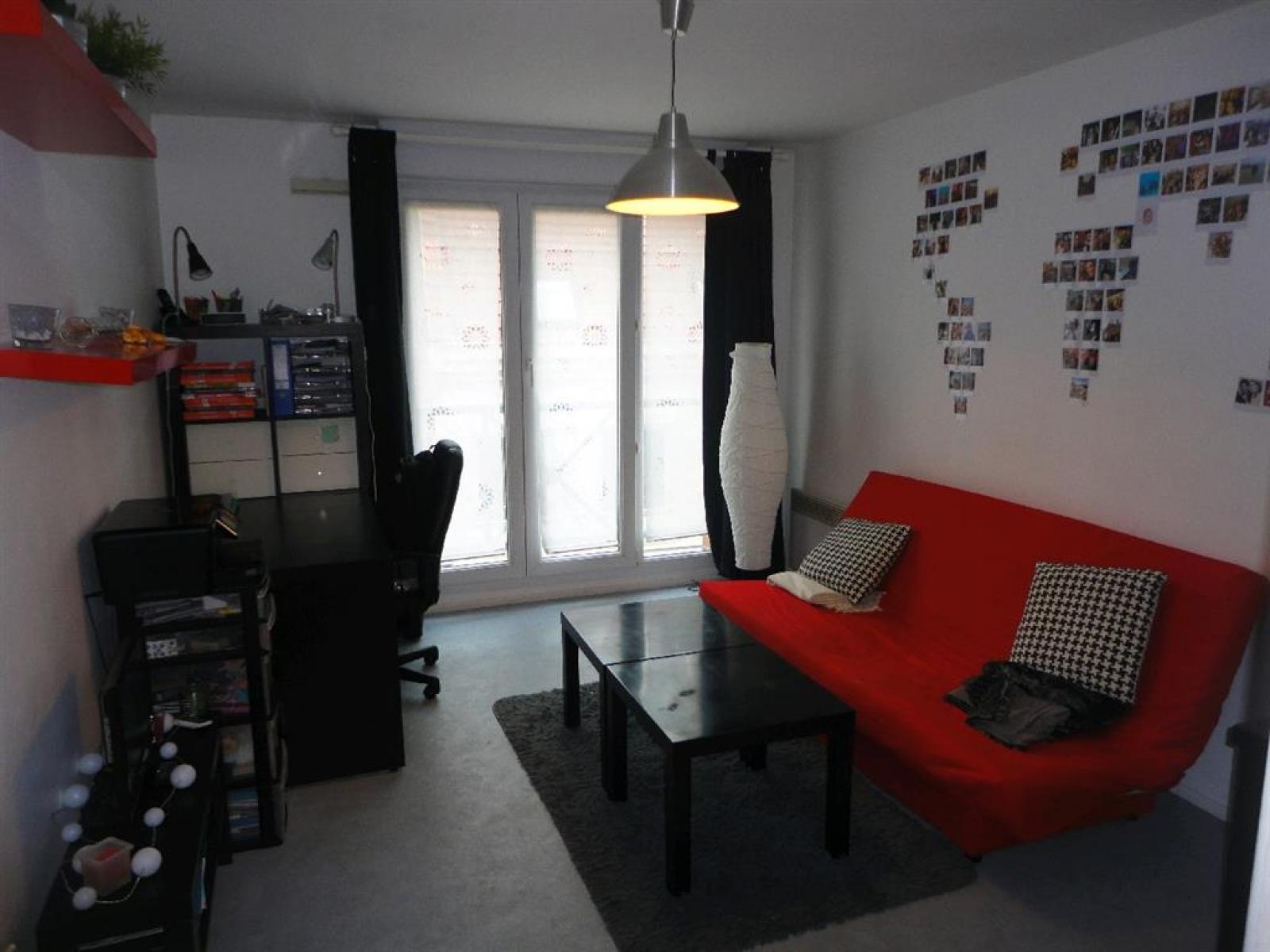 A louer T2 a LILLE ref. 807-97