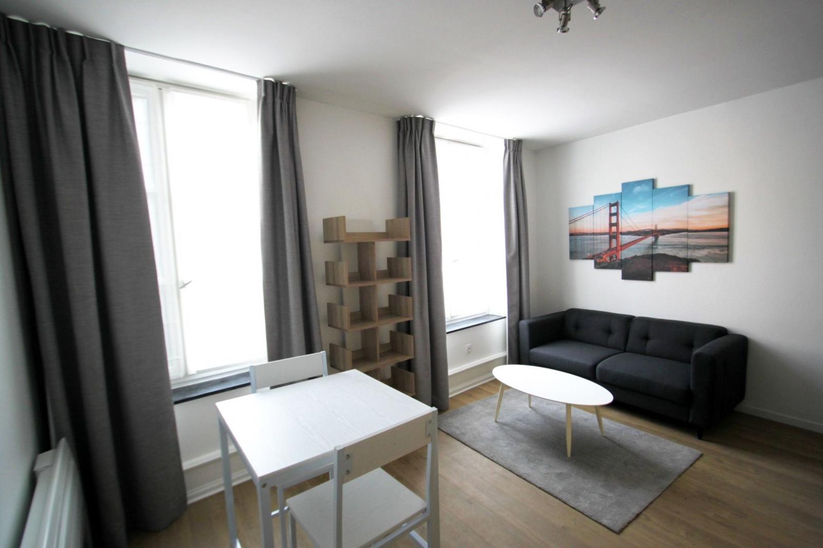 A louer T2 a LILLE ref. LG7803