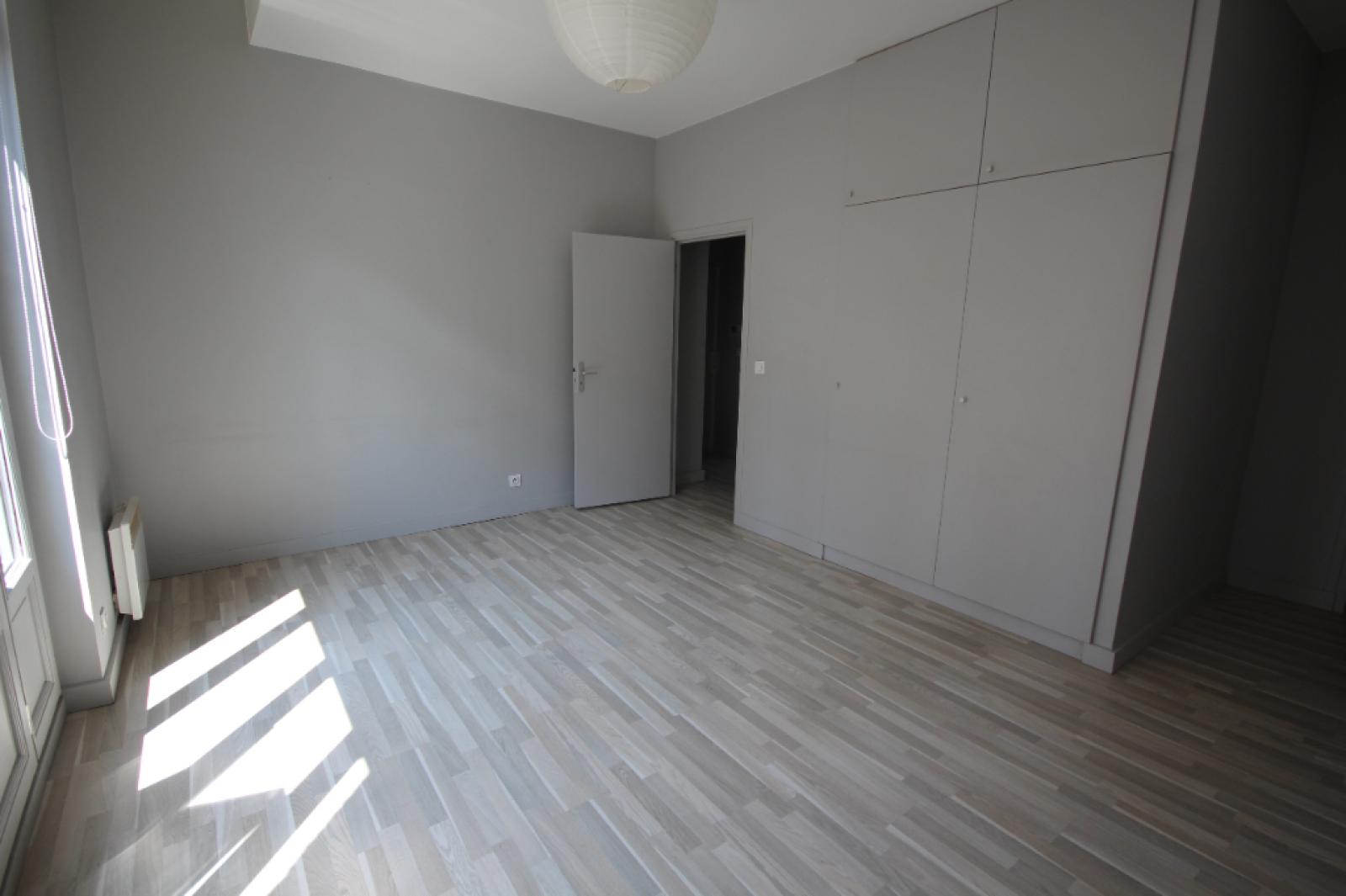 A louer T3 a LILLE ref. 5967-12