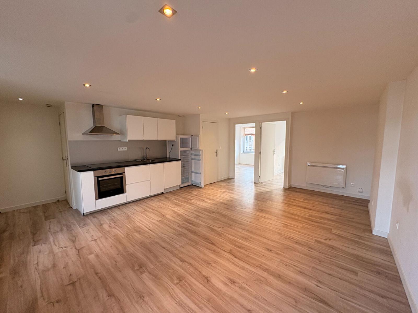 A louer T3 a LILLE ref. G242-2