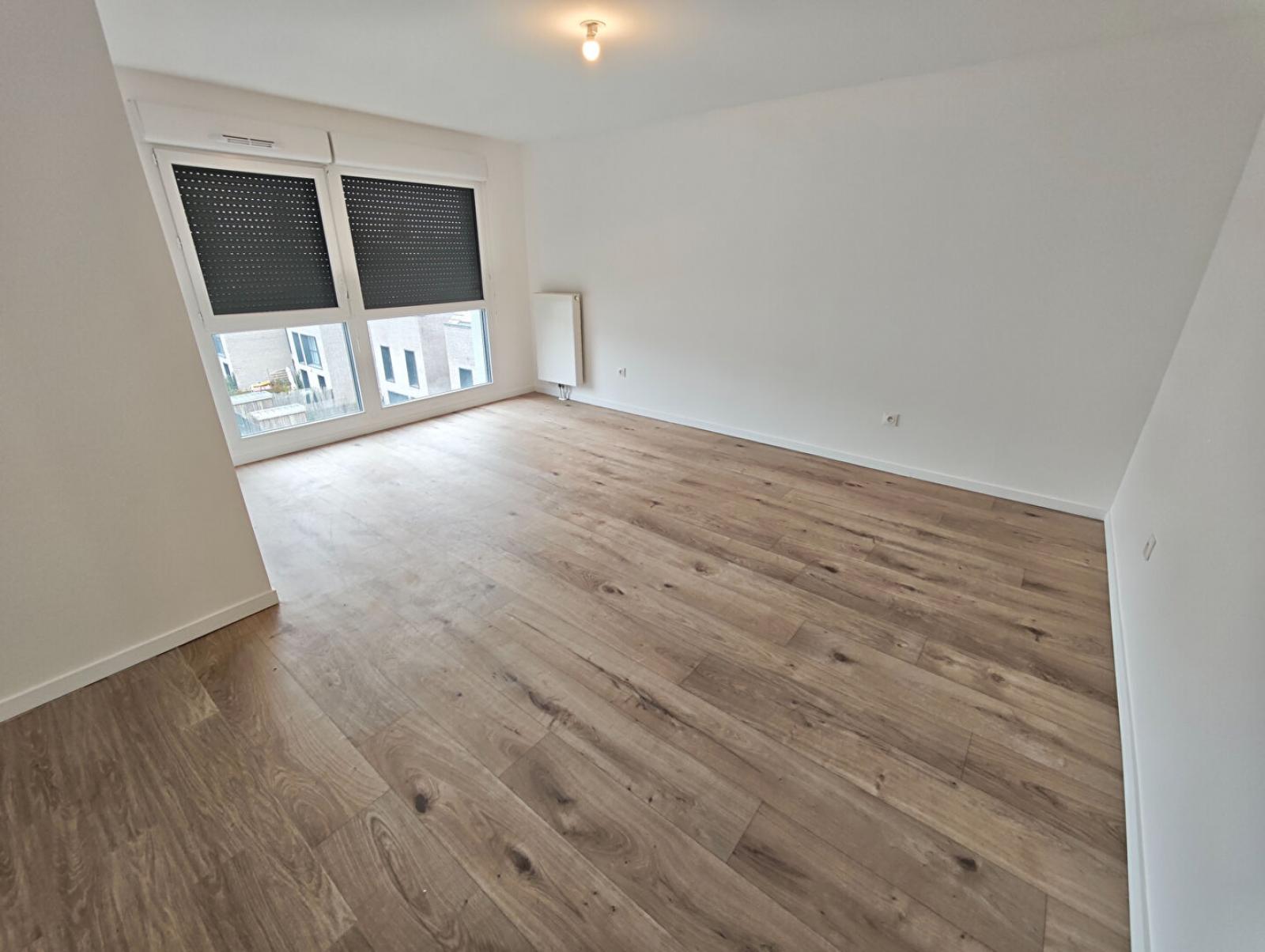 A louer T4 a LILLE ref. 1552-B23